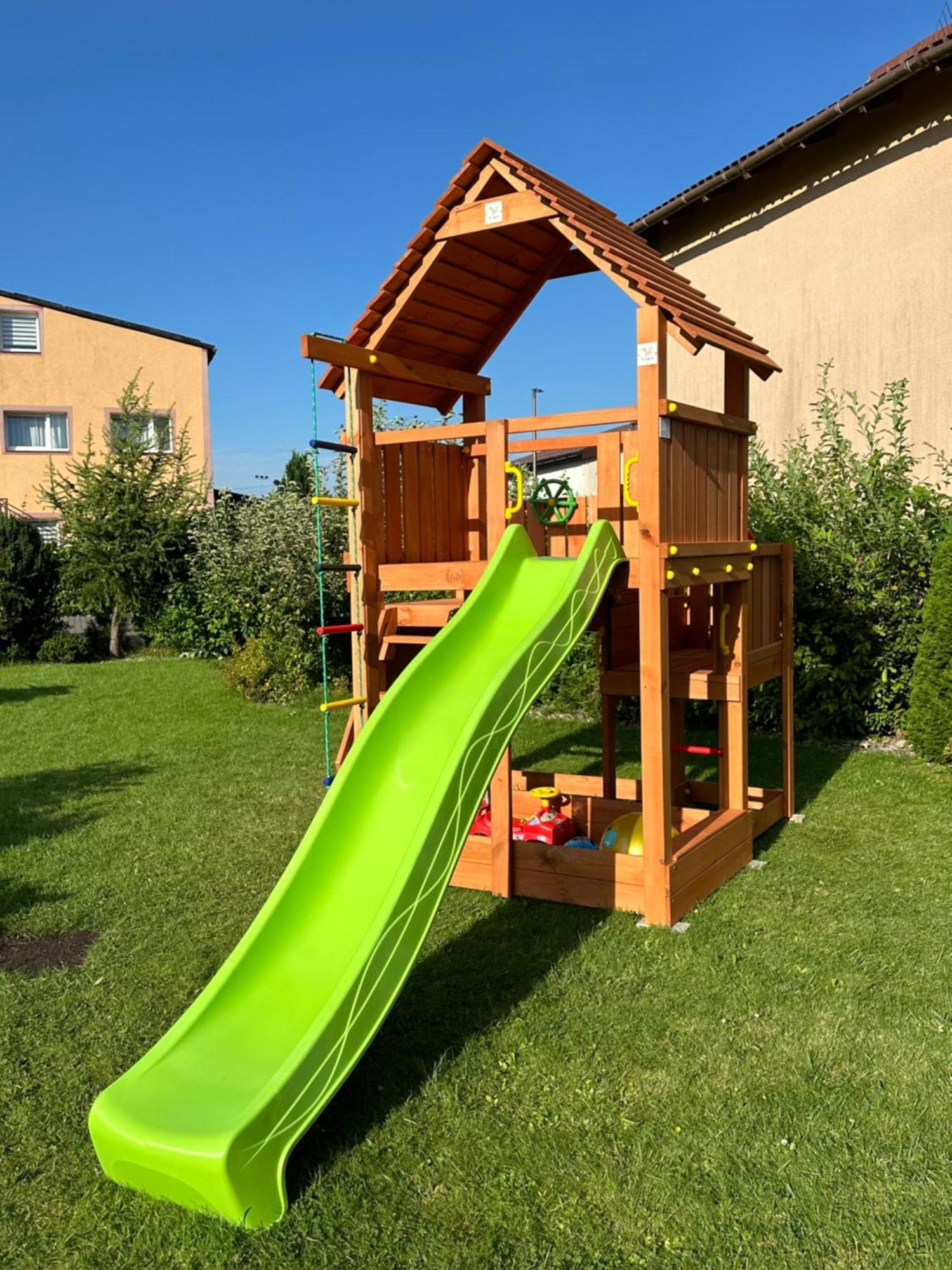 Zenit Homestay